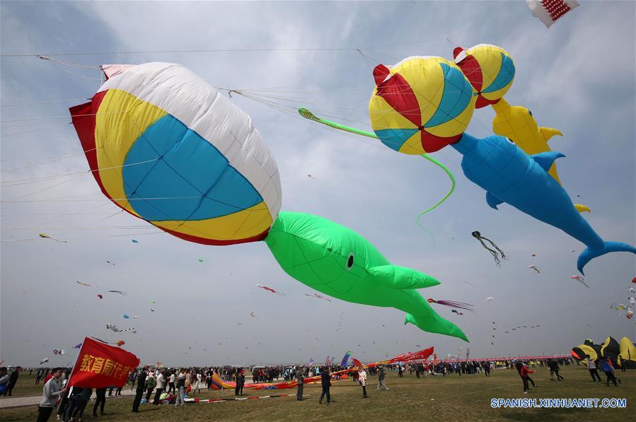 Una feria de cometas llevada a cabo en Weifang