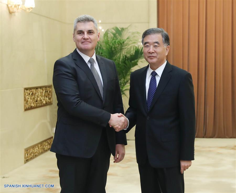 Máximo asesor político de China se reúne con presidente de Parlamento de Montenegro