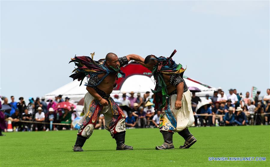 Festival Baima se lleva a cabo en Mongolia Interior de China