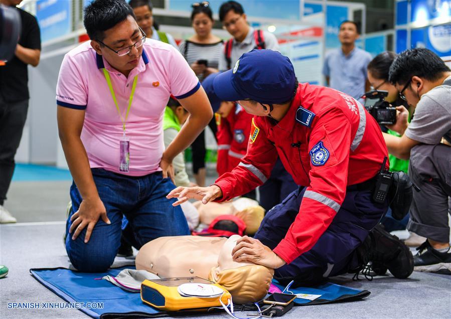 Comienza la Sexta Feria de la Beneficencia de China en Shenzhen