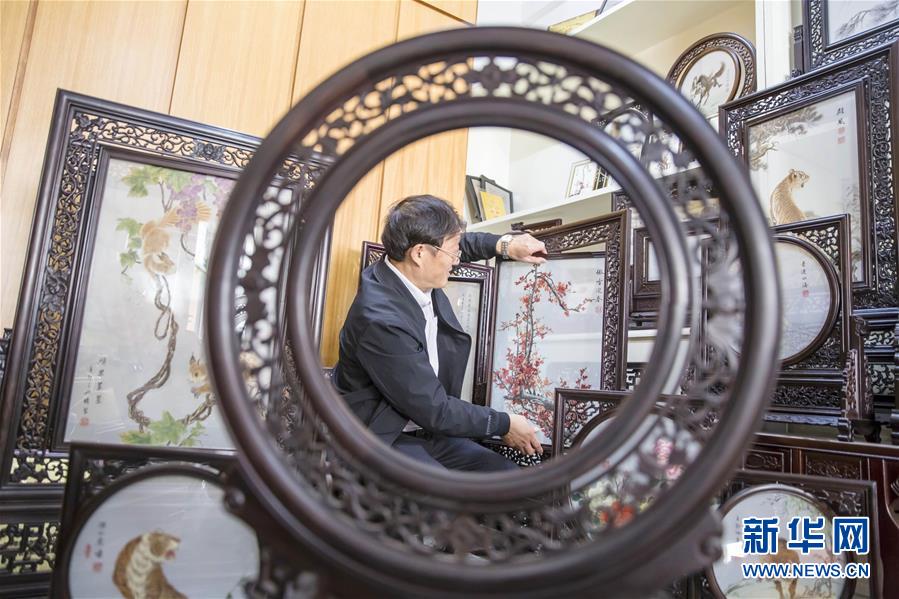 Bordado con cabello de Dongtai, provincia de Jiangsu