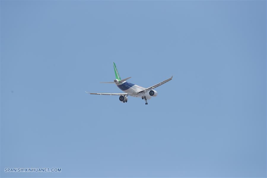 Tercer avión C919 de China realiza vuelo inaugural