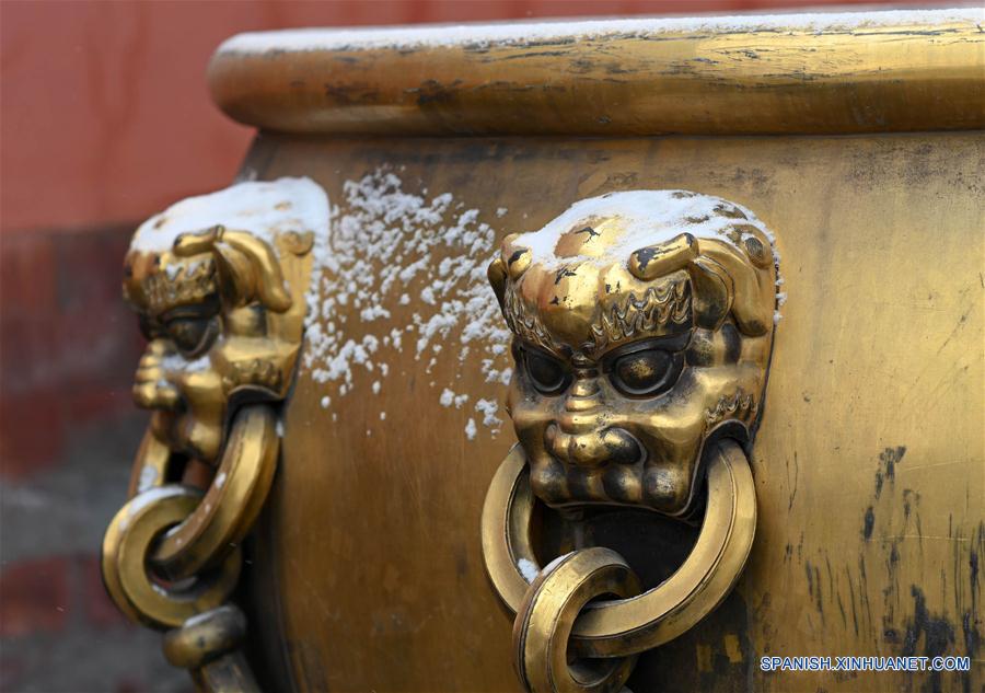 Paisaje nevado en el Museo del Palacio en Beijing