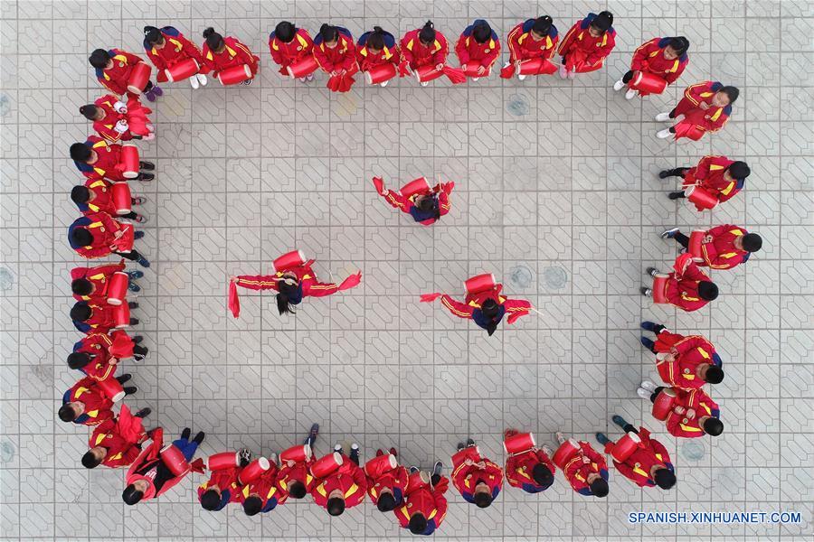 Danza del tambor de cintura en Hebei