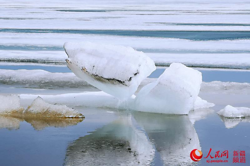 Lago Sayram: primaveral cuento de hadas en Xinjiang