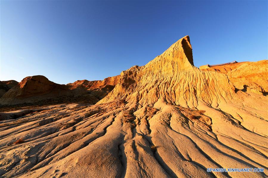 Paisaje de Fuhai en Xinjiang