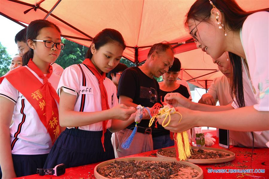 Celebran próximo Festival del Bote del Dragón en China