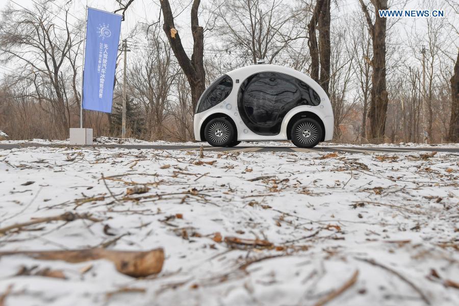 Competencia de invierno de vehículos sin conductor celebrada en el Parque Forestal de Changchun, provincia de Jilin, 12 de enero del 2021. (Foto: Zhang Nan/ Xinhua)