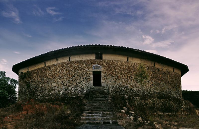 Niangzhai, castillo tradicional chino en la aldea Liangzhai, Fuzhou, provincia de Fujian, tiene más de 300 a?os de historia y cubre un área de más de 7.000 metros cuadrados. [Foto: Zhu Xianghao/ China Daily]