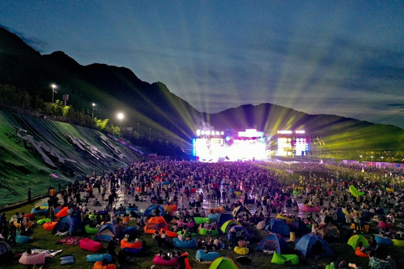 Inauguración de un festival de música en Gexian Village Resort en Yanshan, provincia de Jiangxi, 10 de julio del 2021. (Foto: Pueblo en Línea/ Ding Minghua)