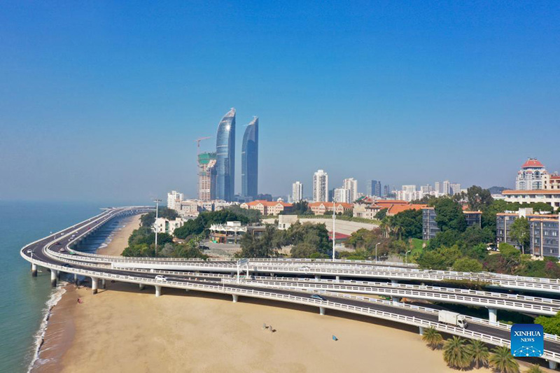 La foto aérea tomada el 12 de diciembre del 2021 muestra una vista de la ciudad de Xiamen, provincia de Fujian. 