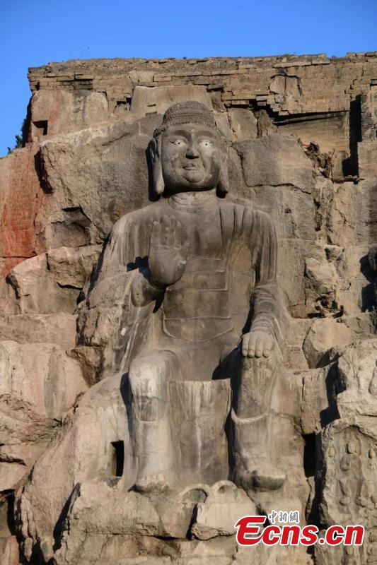 Descubren estatuas y reliquias en grutas de Shanxi 