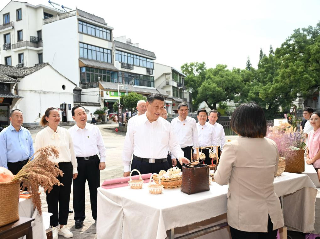 Xi inspecciona ciudad de Shaoxing en provincia oriental china de Zhejiang