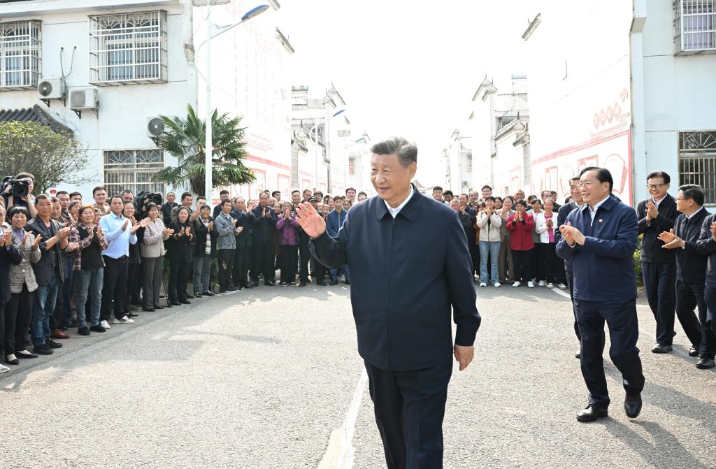 Xi inspecciona provincia central china de Hubei