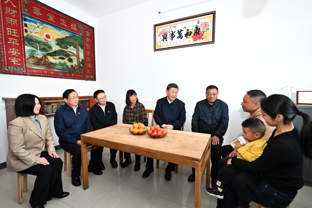 Xi inspecciona provincia central china de Hubei