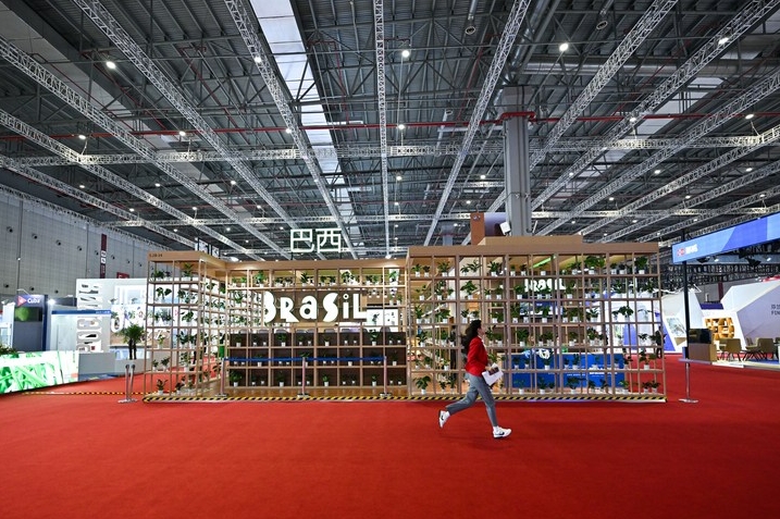 Imagen del 5 de noviembre de 2024 del pabellón de Brasil durante la VII Exposición Internacional de Importaciones de China (CIIE, por sus siglas en inglés), en Shanghai, en el este de China. (Xinhua/Xin Yuewei)