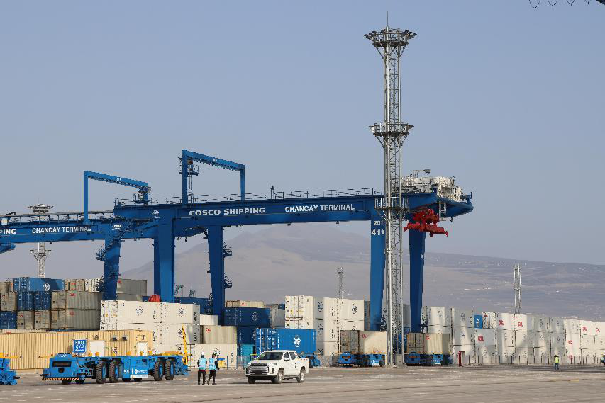 Imagen del Puerto de Chancay concurrido, en Perú. Foto por Yan Huan, Diario del Pueblo.