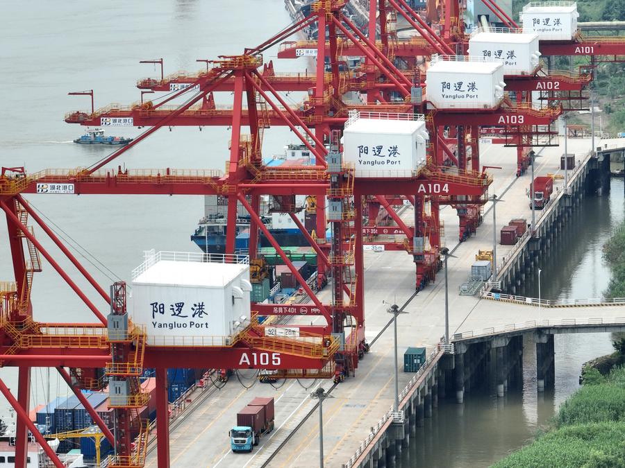 Panorámica aérea parcial del puerto de Yangluo, en Wuhan, capital de la provincia central china de Hubei, el 1 de junio de 2024. (Xinhua/Cheng Min)