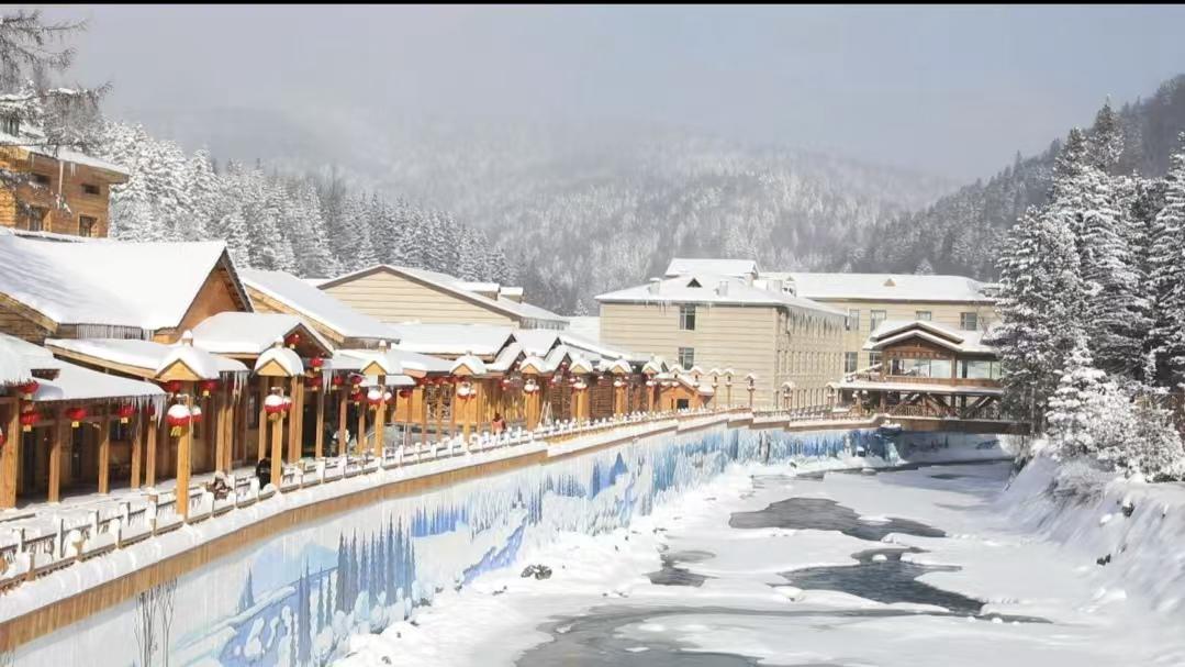 China Snow Town en Mudanjiang, provincia de Heilongjiang, mejora sus instalaciones para la nueva temporada de invierno. [Foto: cedida a chinadaily.com.cn]