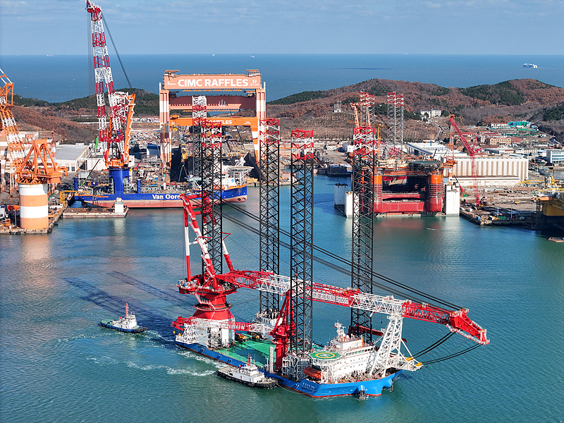 La cuarta generación de buques de instalación de turbinas eólicas marinas de China, el Tie Jian Feng Dian 2000, comienza su prueba en Yantai, provincia de Shandong, 8 de diciembre de 2024. (Foto: VCG)