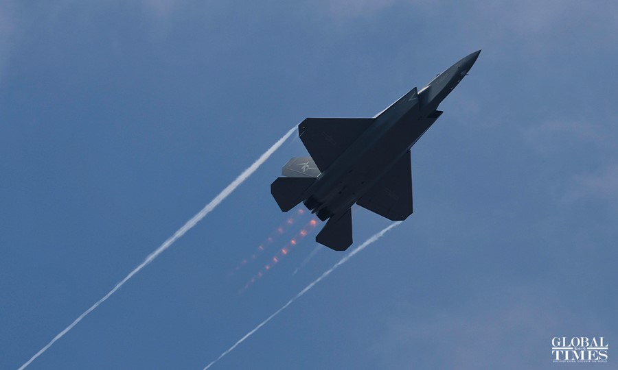 El J-35A, el último avión de combate furtivo de China, hace su debut en el 15o Salón Aeronáutico de China en Zhuhai, provincia de Guangdong, sur de China, el 12 de noviembre de 2024. Foto: Cui Meng/GT